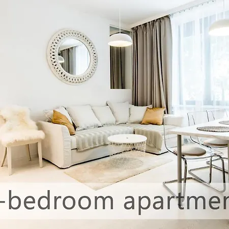 White With Ac By Kovee Apartament Bratysława