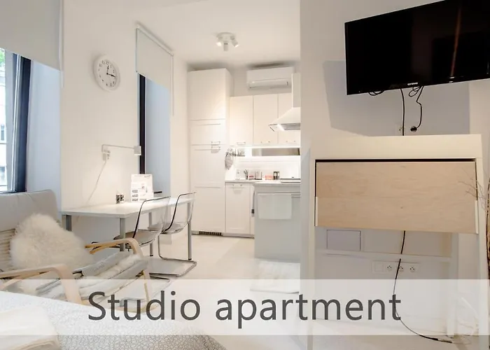 White With Ac By Kovee براتسيلافا